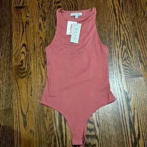 NWT Gaze XS Mauve sleeveless bodysuit
